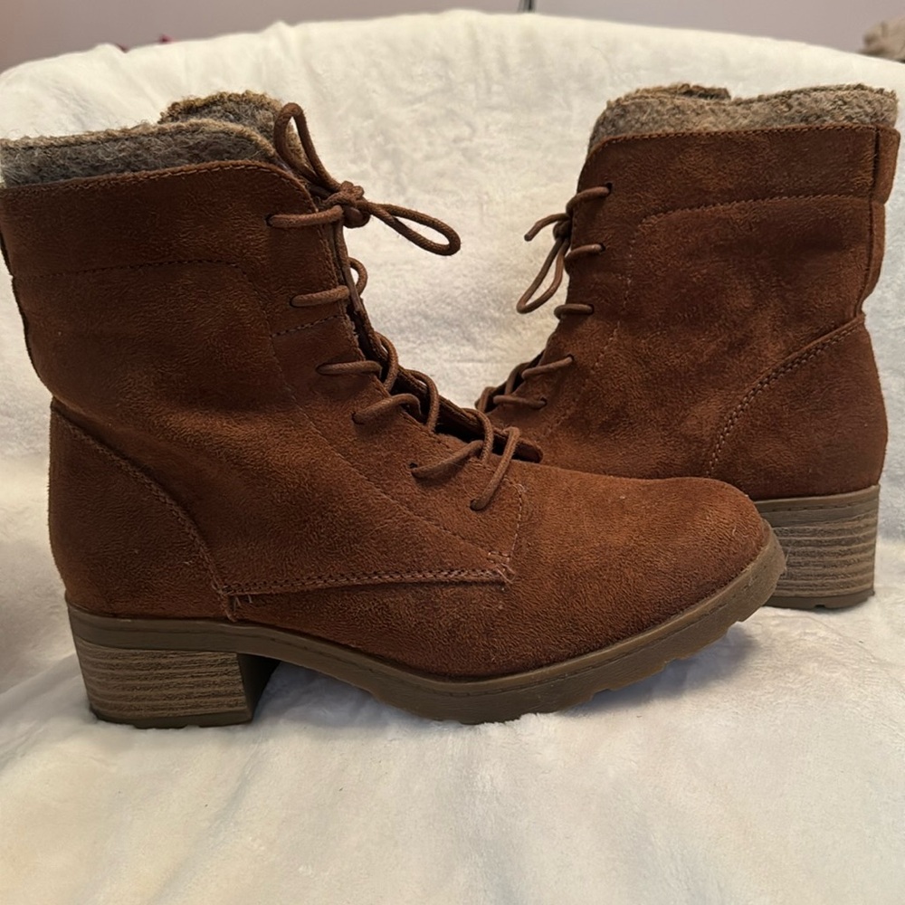 Size 7.5 II Mossimo Supply Co. II GREAT CONDITION
